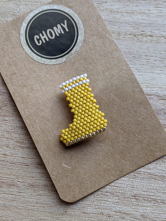 Broche perles Botte Jaune